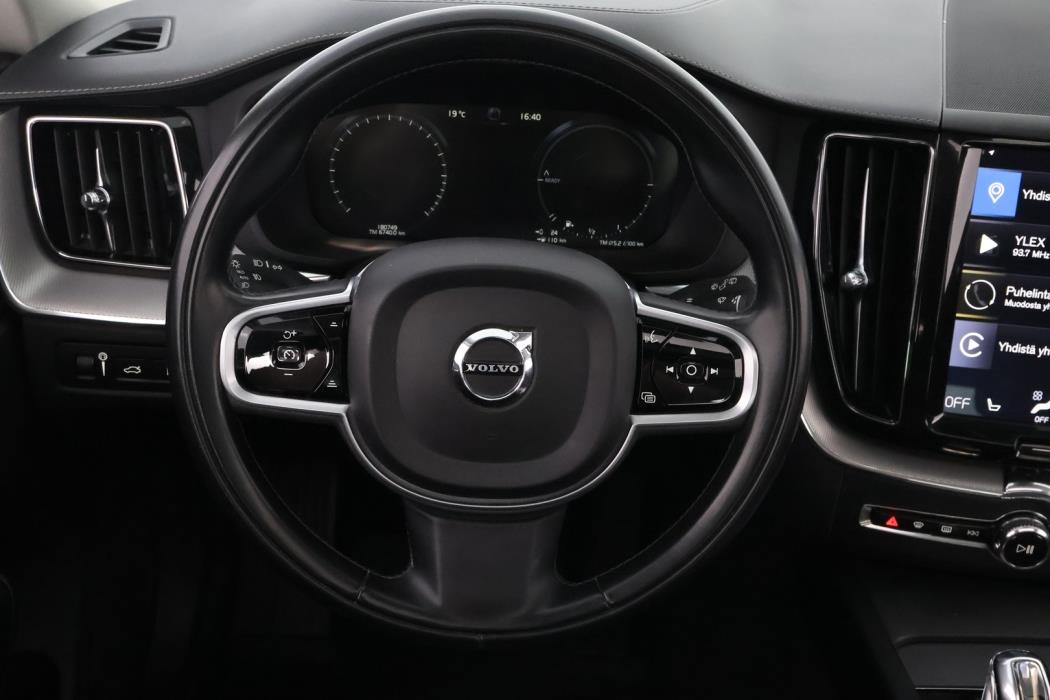 VOLVO XC60 2019
