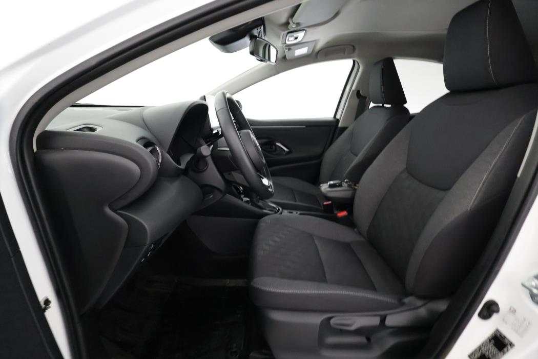 TOYOTA Yaris 2024