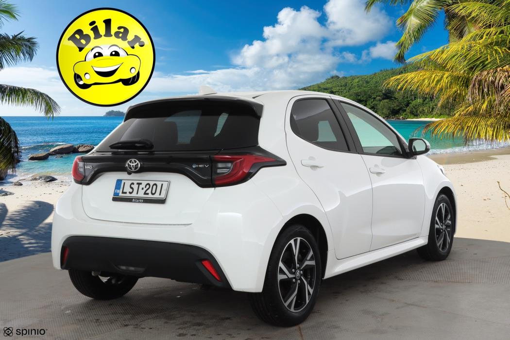 TOYOTA Yaris 2024