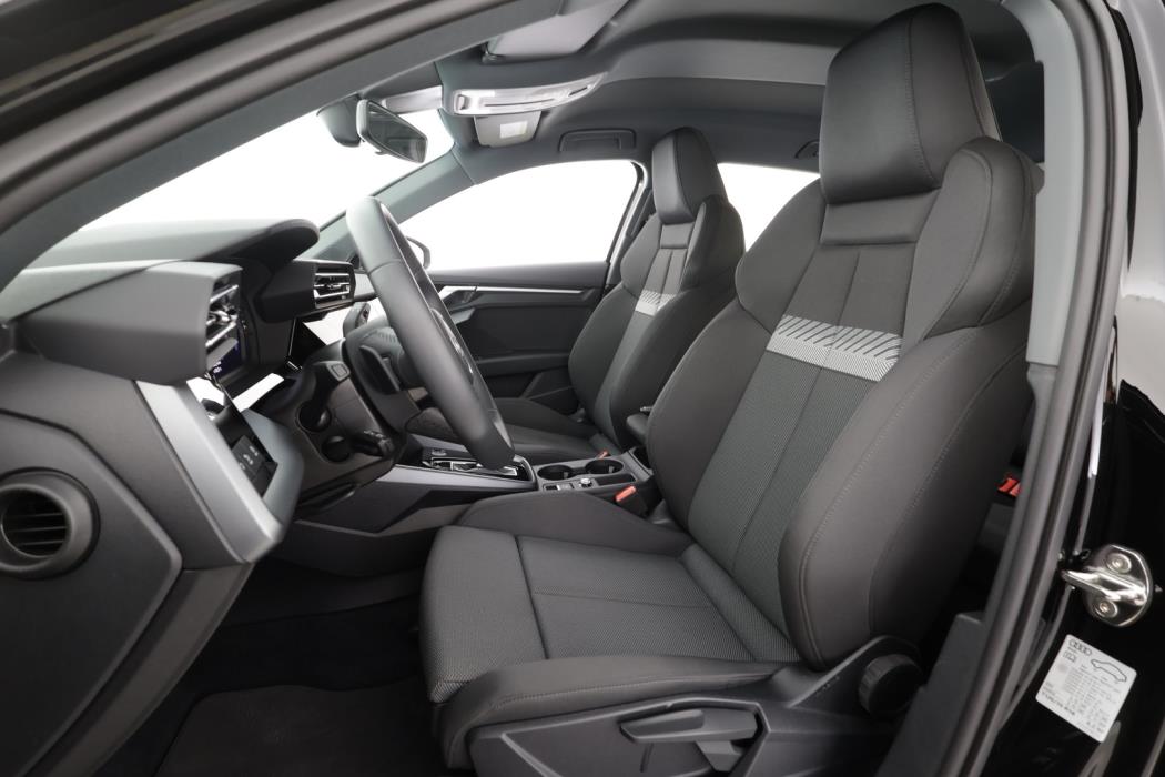 AUDI A3 2025