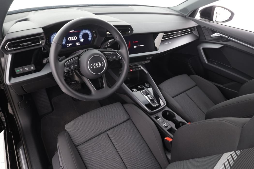 AUDI A3 2025