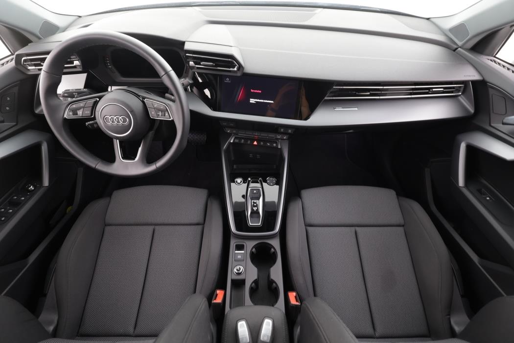 AUDI A3 2025