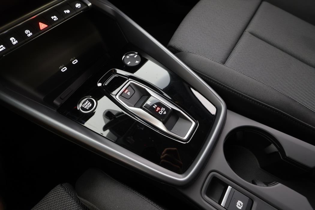 AUDI A3 2025