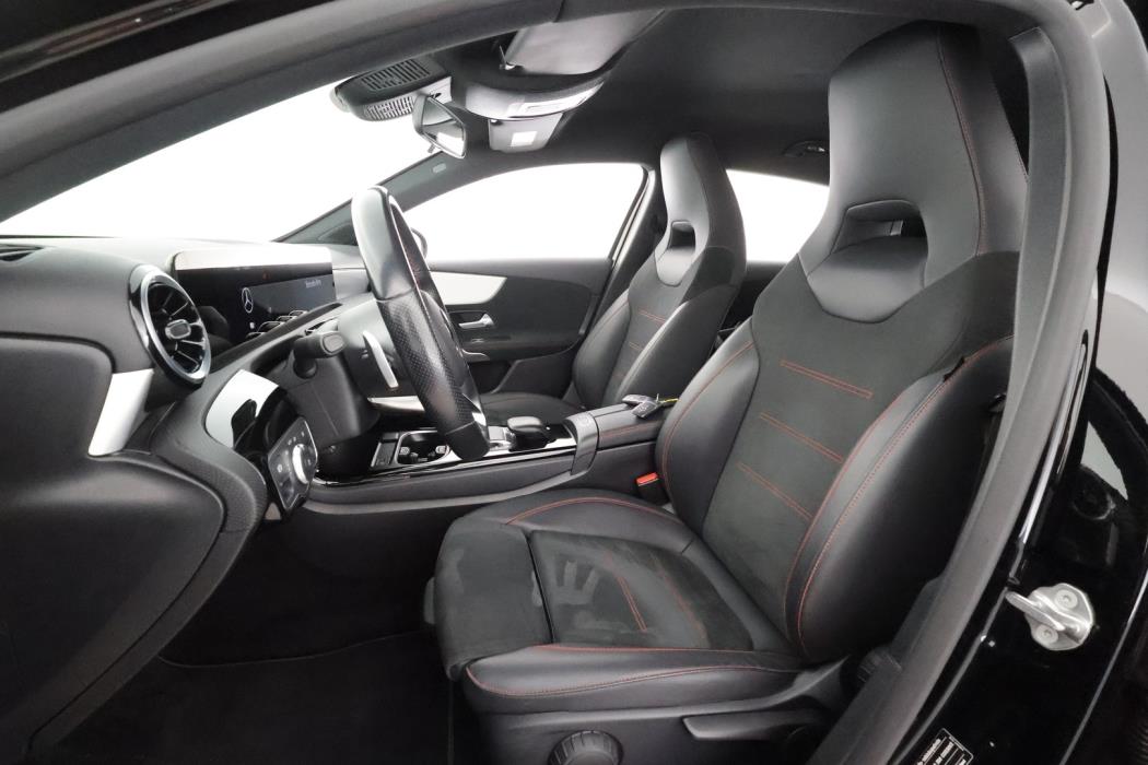 MERCEDES-BENZ A 2023
