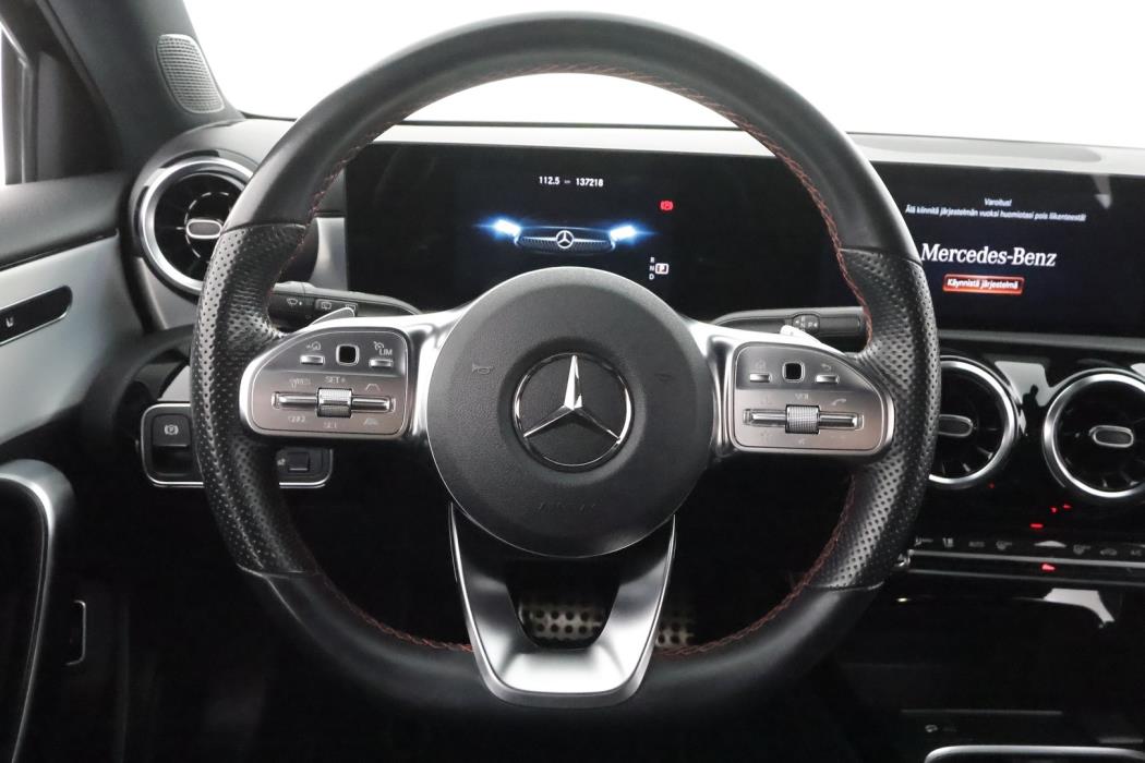 MERCEDES-BENZ A 2023