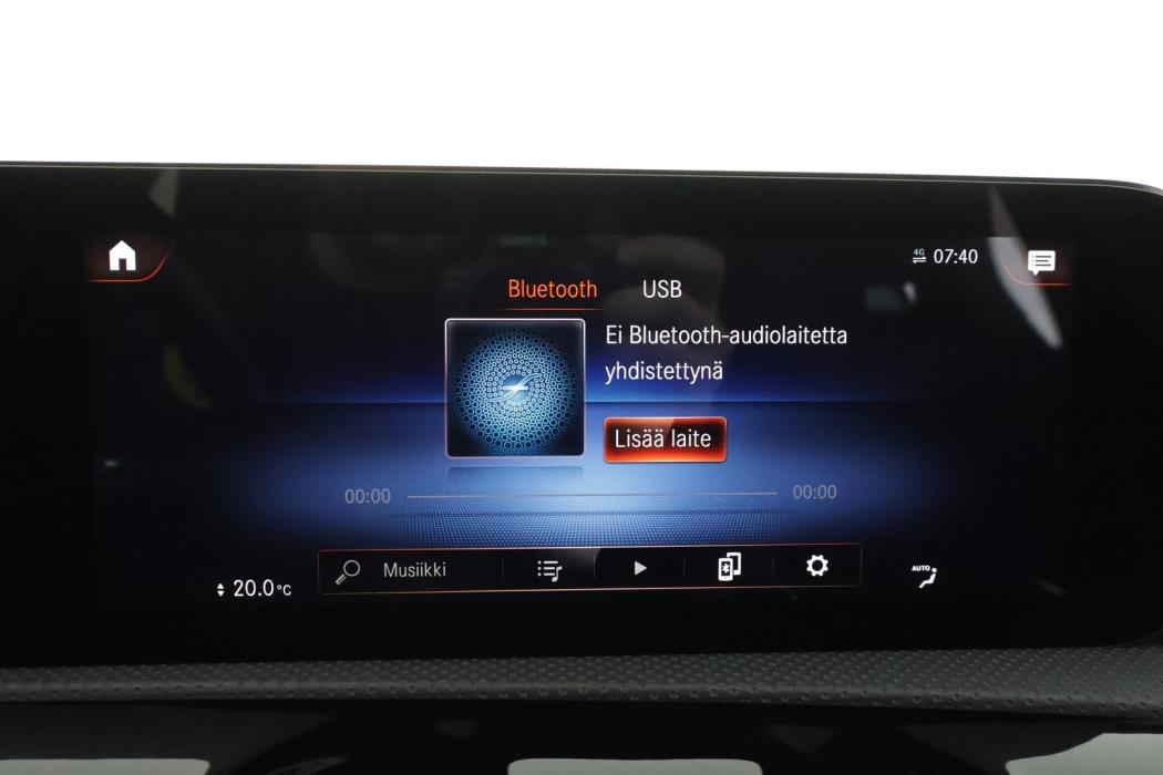 MERCEDES-BENZ A 2023
