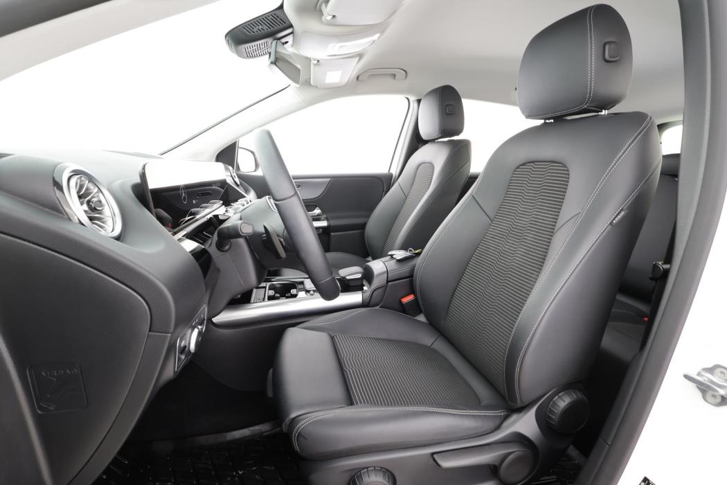 MERCEDES-BENZ B 2023