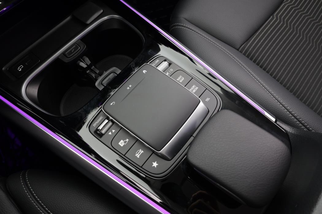 MERCEDES-BENZ B 2023