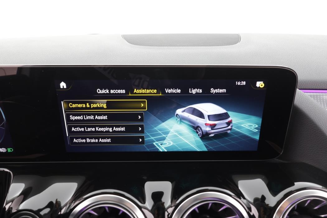 MERCEDES-BENZ B 2023