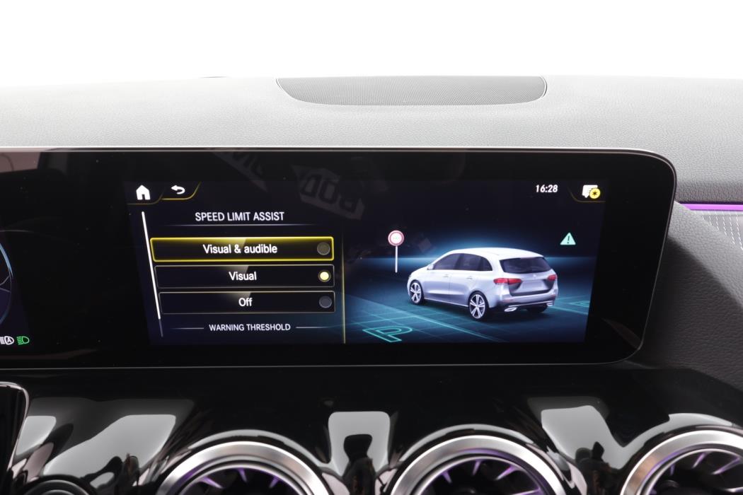 MERCEDES-BENZ B 2023