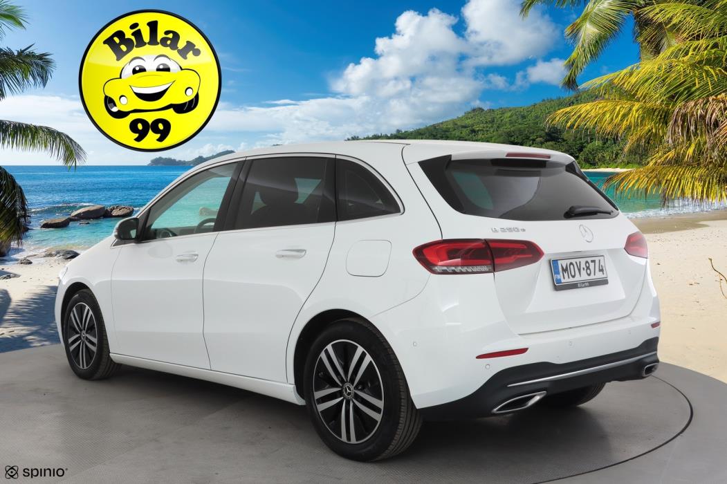 MERCEDES-BENZ B 2023