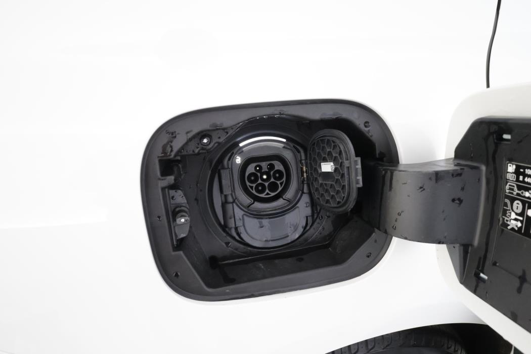 MERCEDES-BENZ B 2023