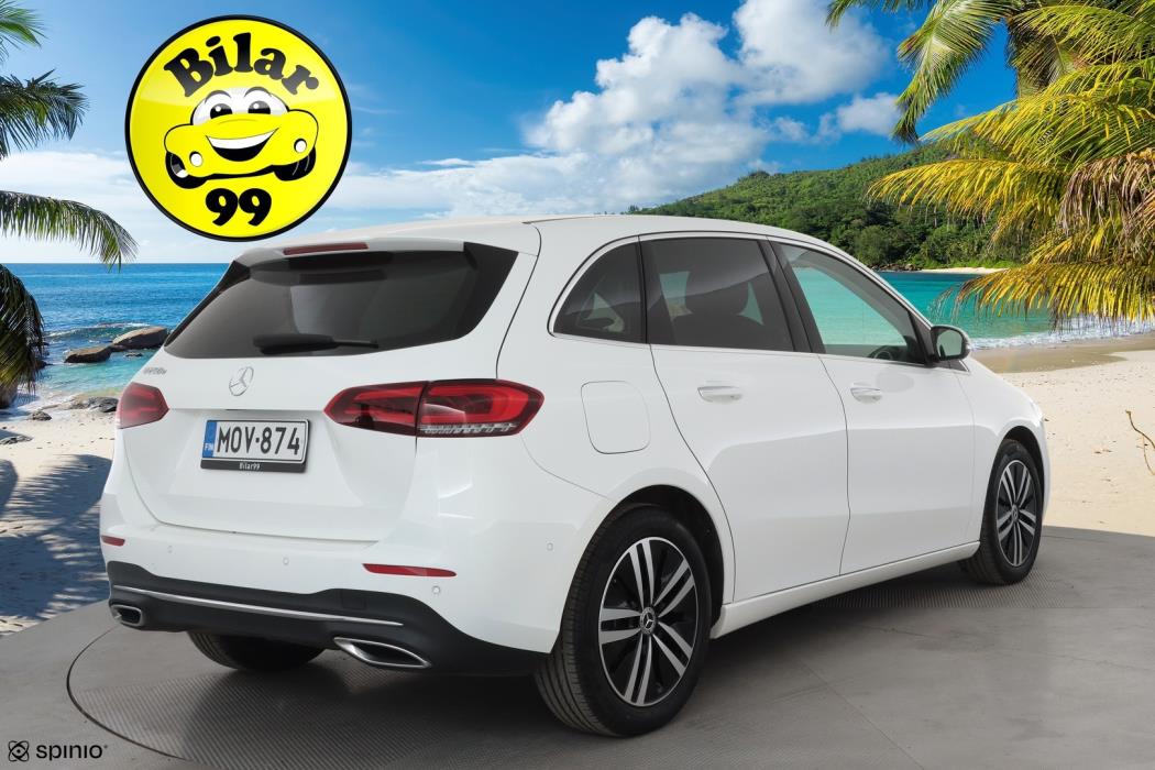 MERCEDES-BENZ B 2023