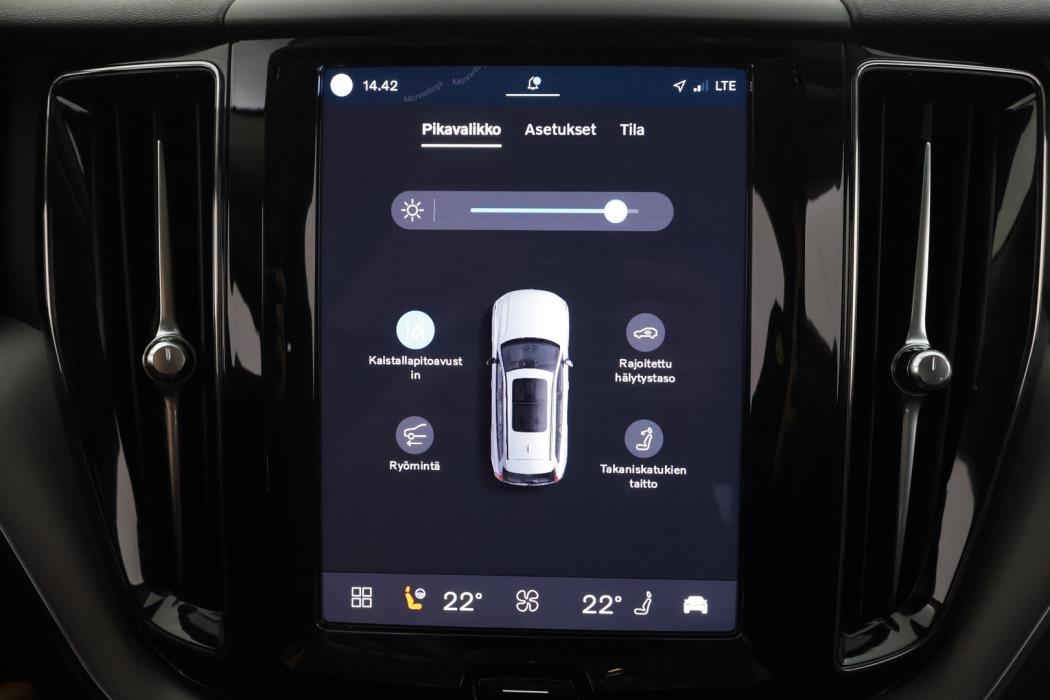 VOLVO XC60 2024