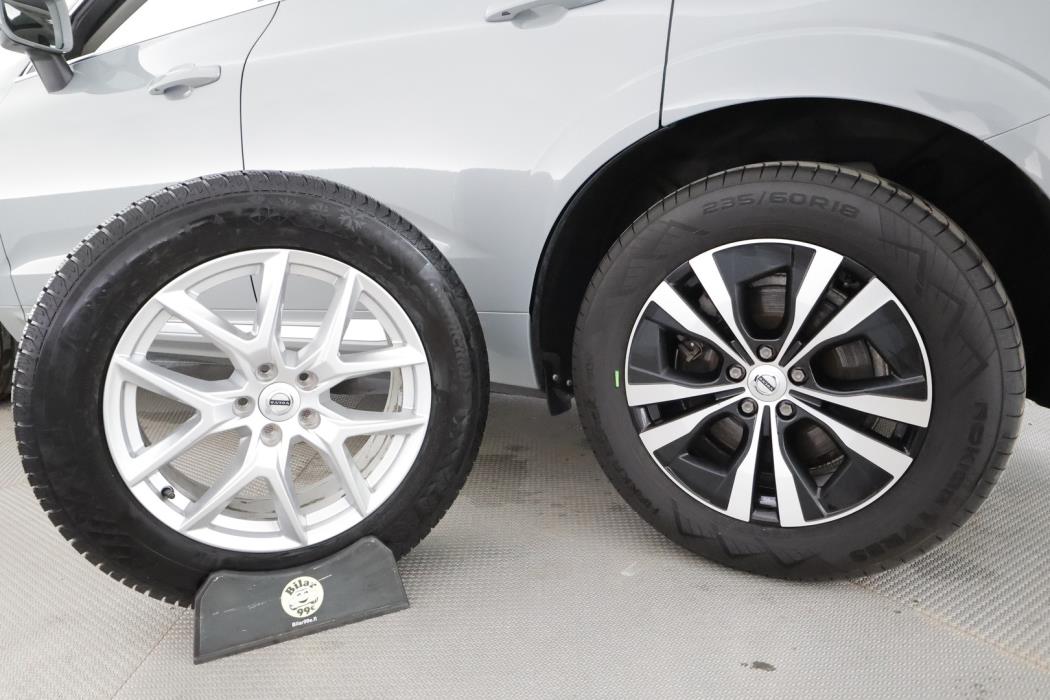 VOLVO XC60 2024