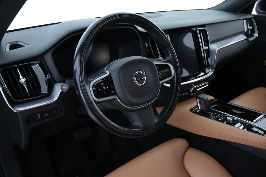 VOLVO V60 2020