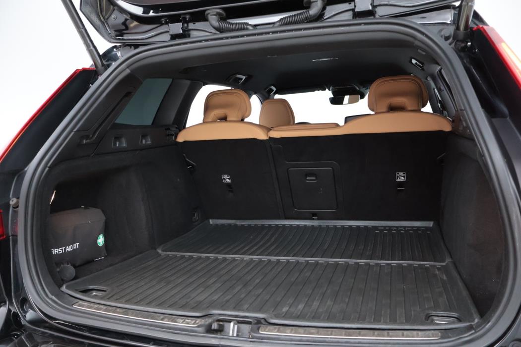 VOLVO V60 2020