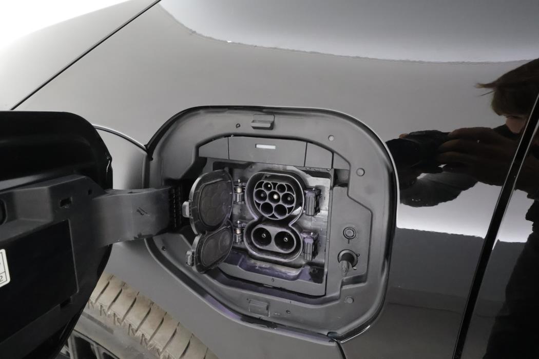 SUBARU Solterra 2023