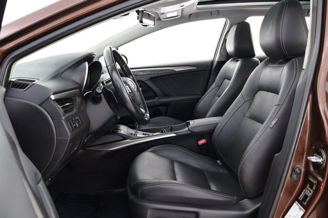 TOYOTA Avensis 2016