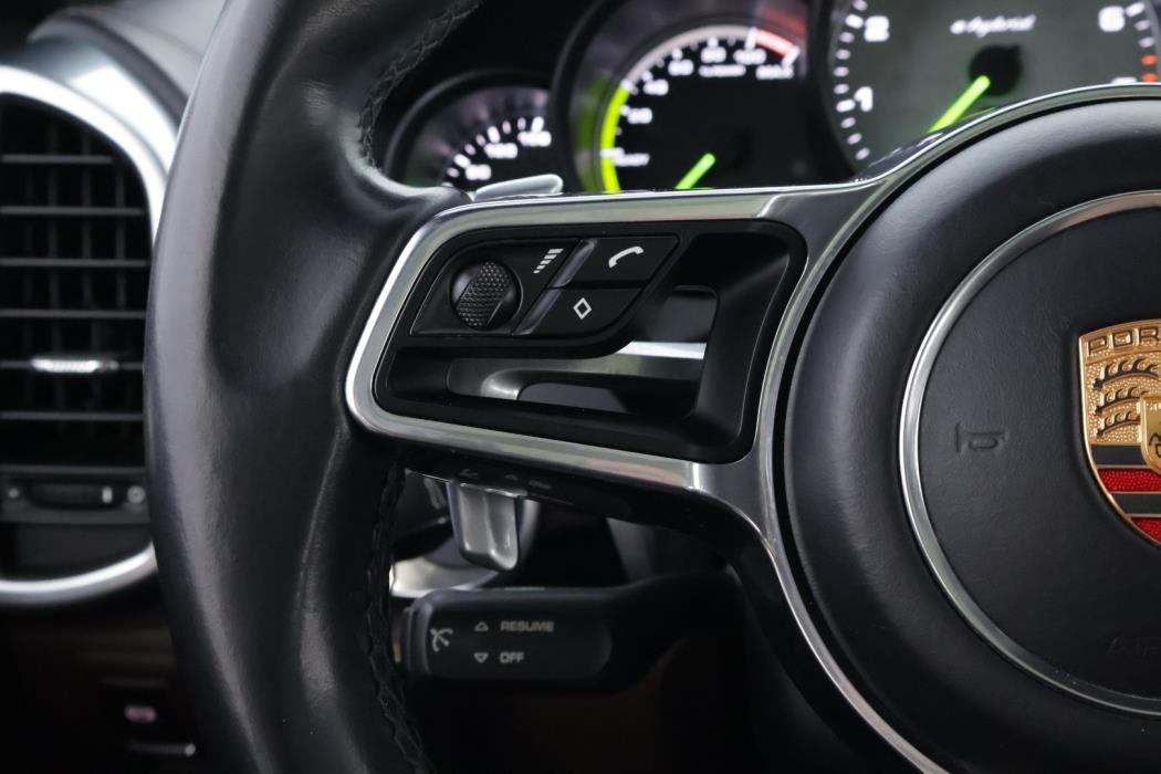 PORSCHE Cayenne 2015