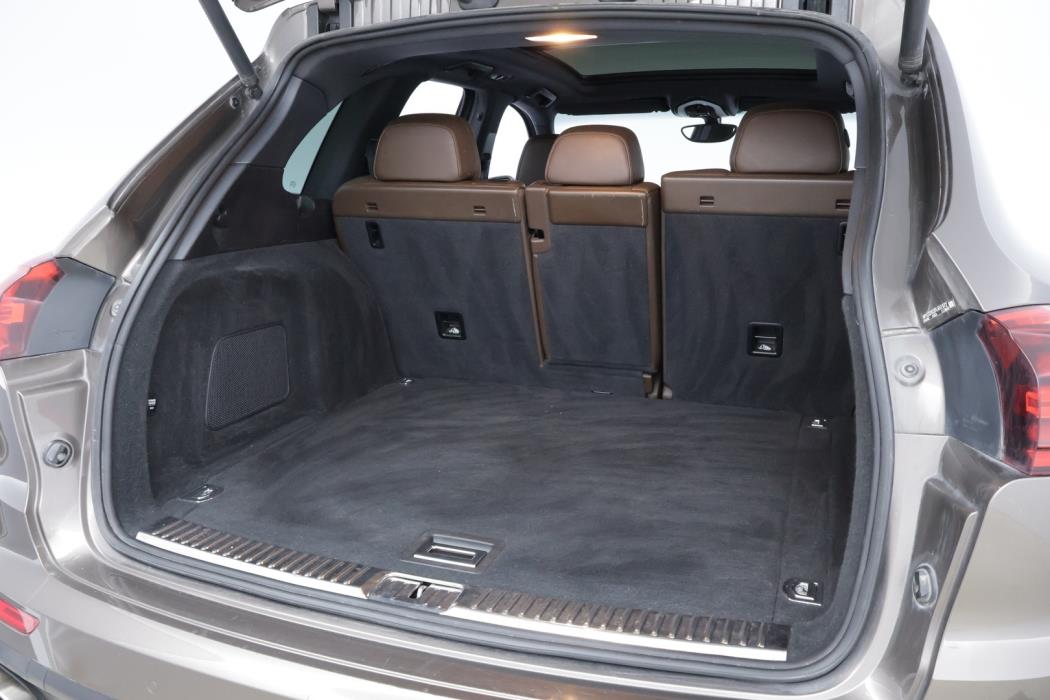 PORSCHE Cayenne 2015