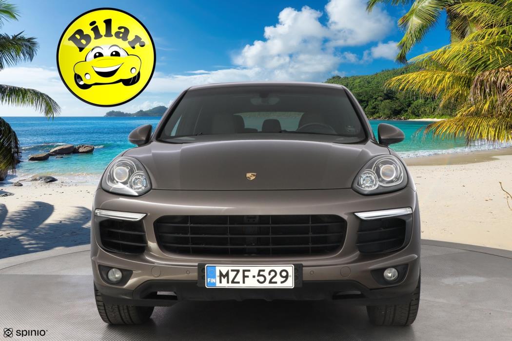 PORSCHE Cayenne 2015