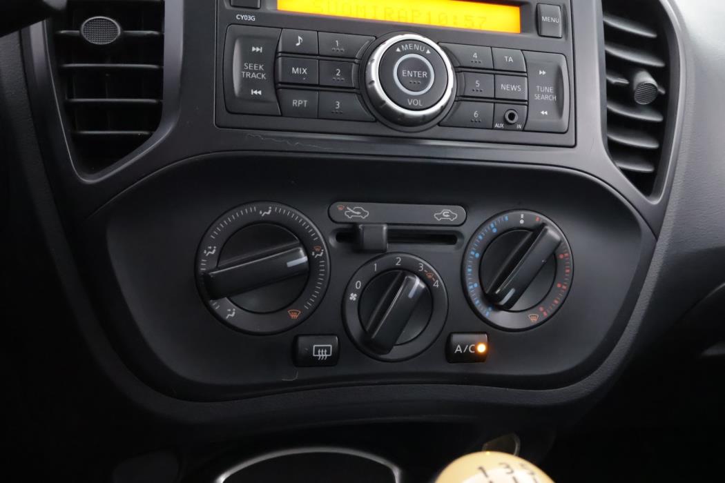 NISSAN Juke 2011