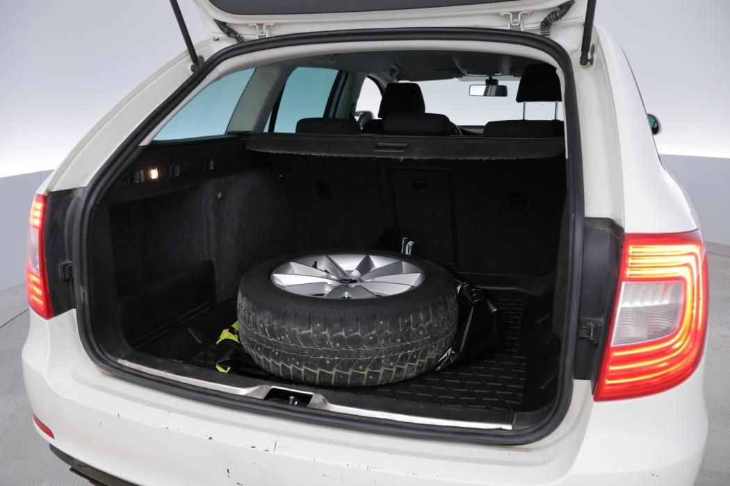 SKODA Superb 2014