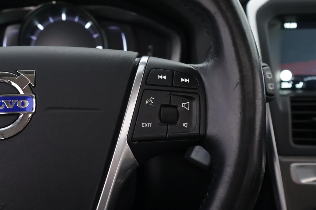VOLVO XC60 2016