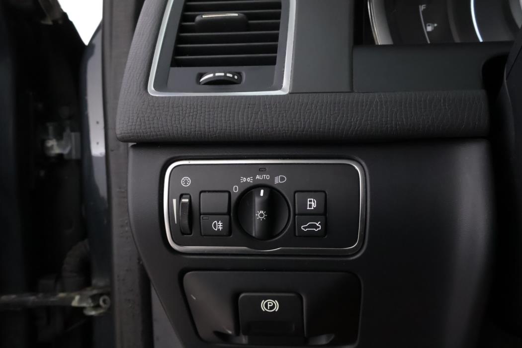 VOLVO XC60 2016