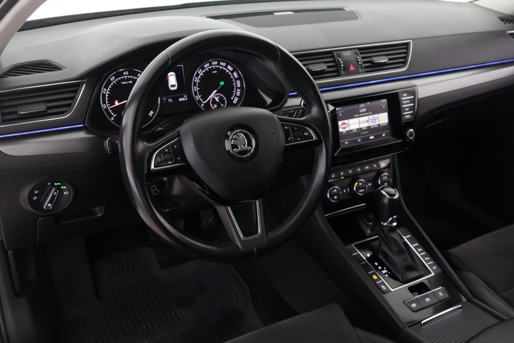 SKODA Superb 2016