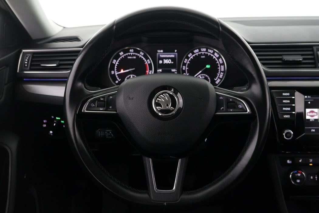 SKODA Superb 2016
