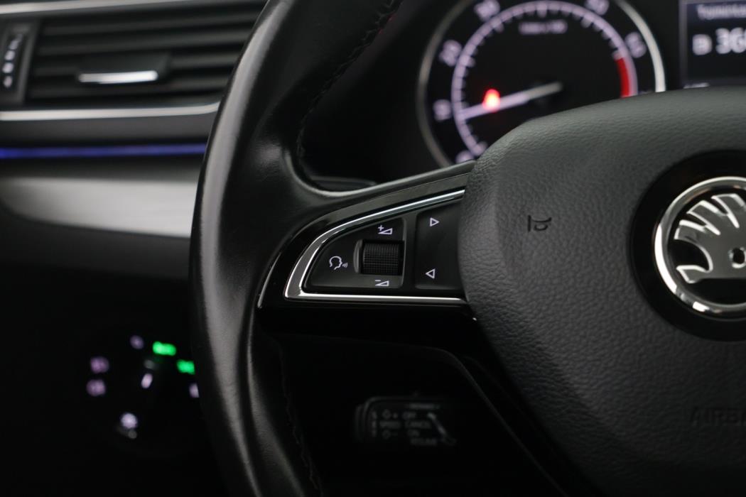 SKODA Superb 2016