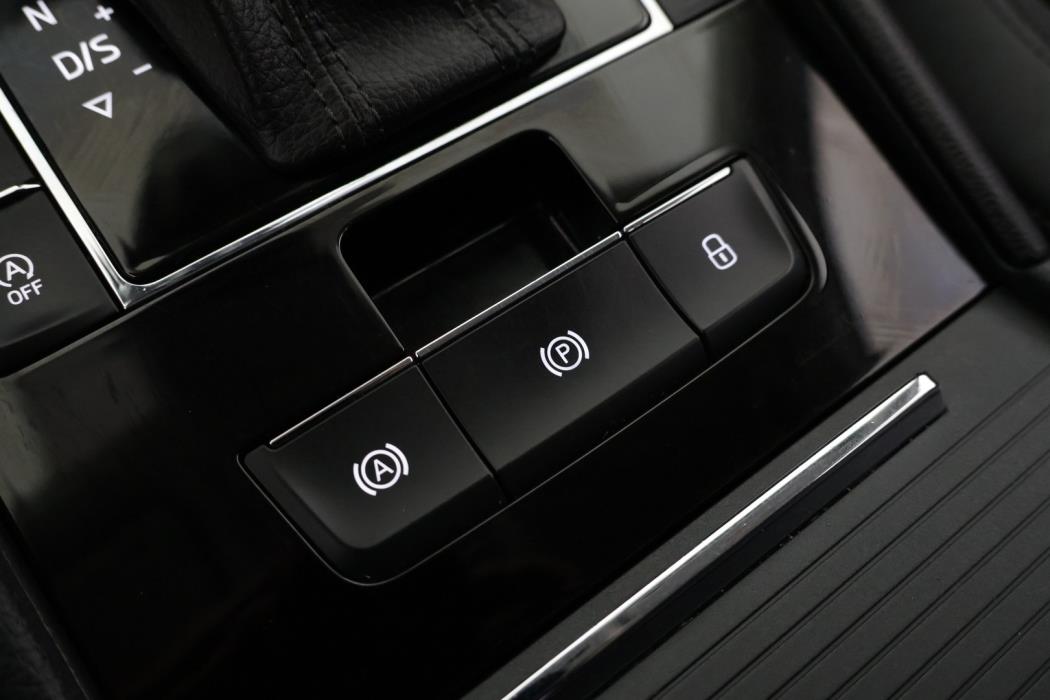 SKODA Superb 2016