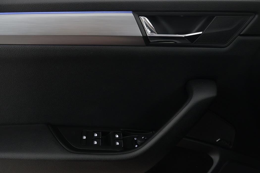 SKODA Superb 2016