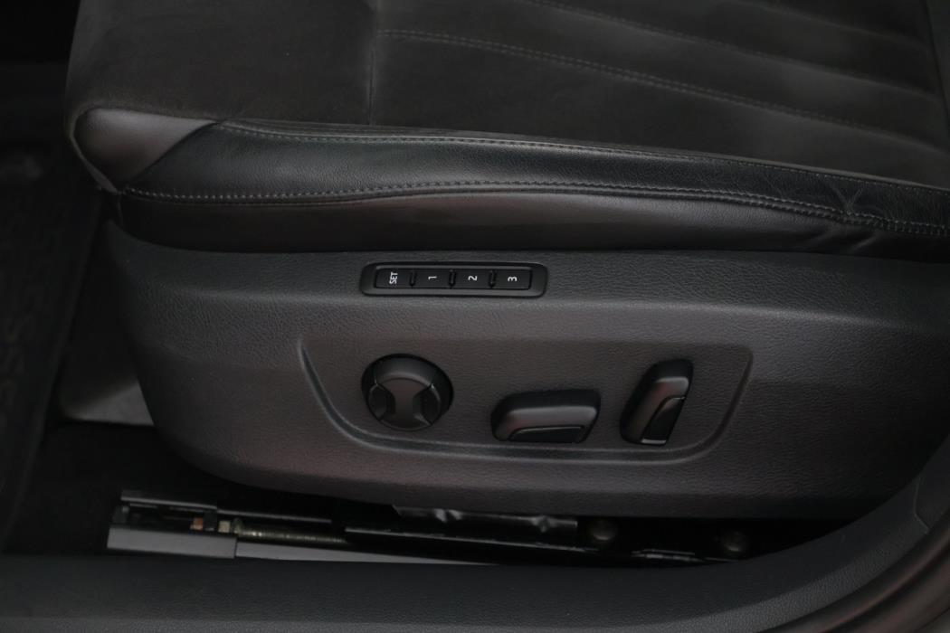 SKODA Superb 2016