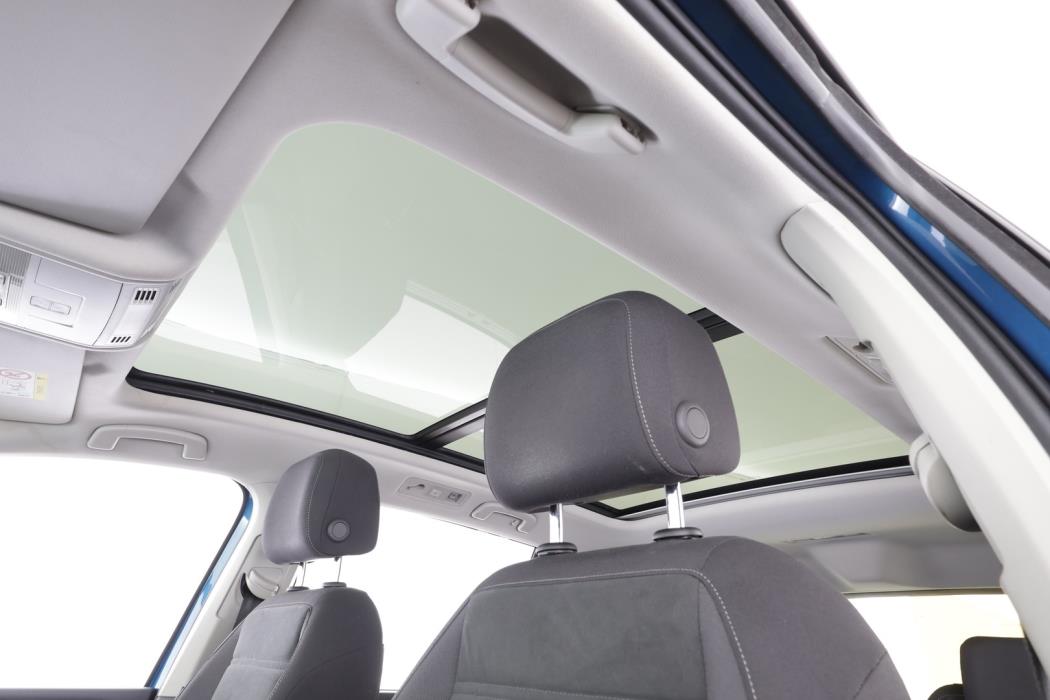 VOLKSWAGEN Touran 2019