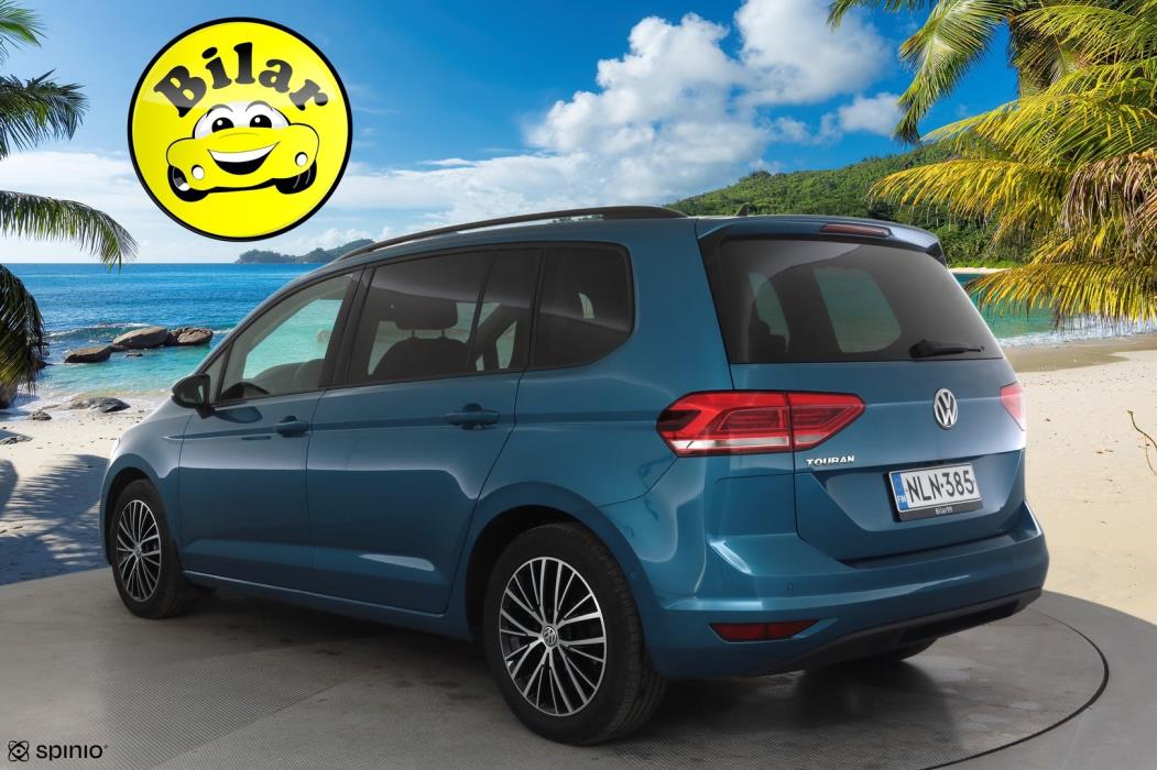 VOLKSWAGEN Touran 2019