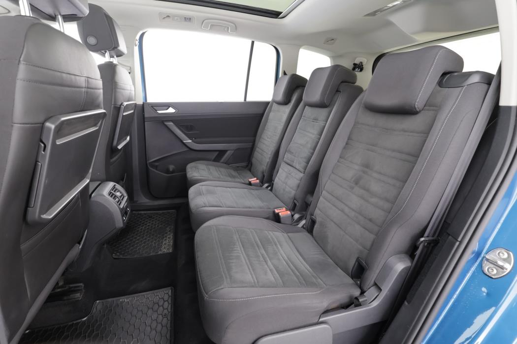VOLKSWAGEN Touran 2019