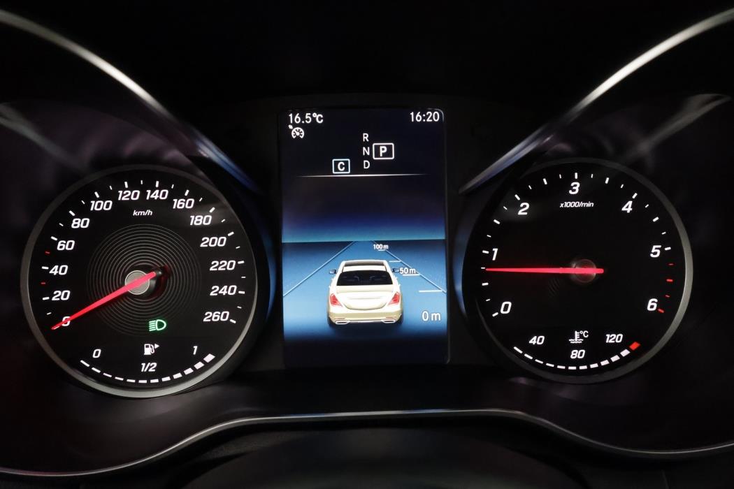 MERCEDES-BENZ C 2020