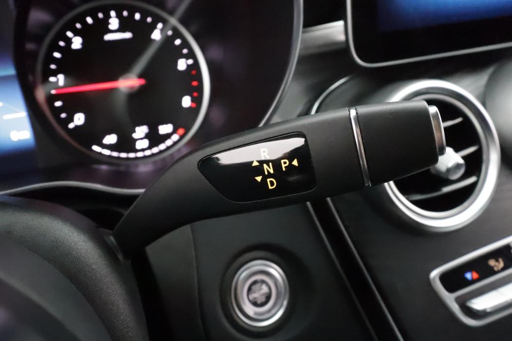 MERCEDES-BENZ C 2020