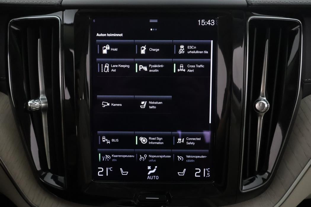 VOLVO XC60 2021