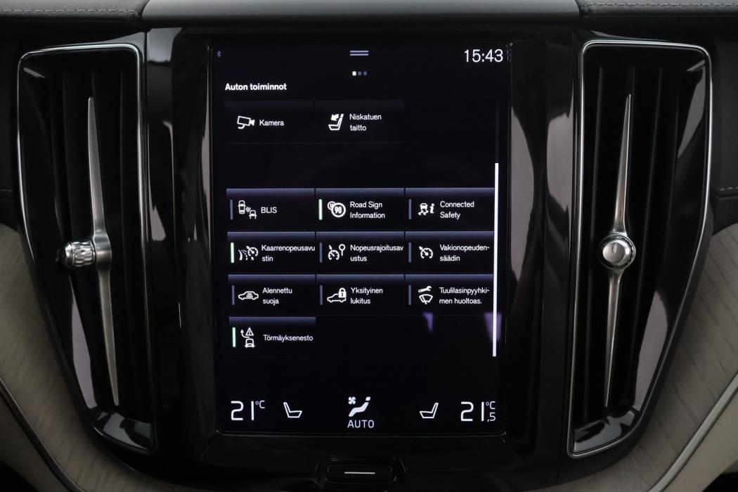 VOLVO XC60 2021