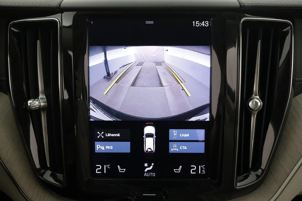 VOLVO XC60 2021