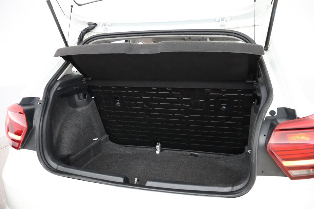 VOLKSWAGEN Polo 2020