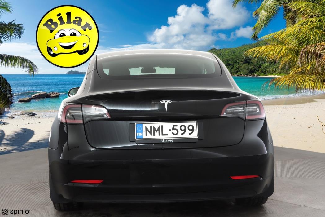 TESLA Model 3 2021