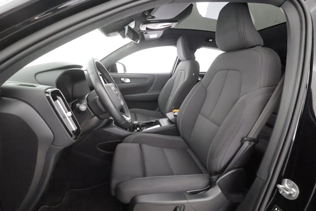 VOLVO C40 2023
