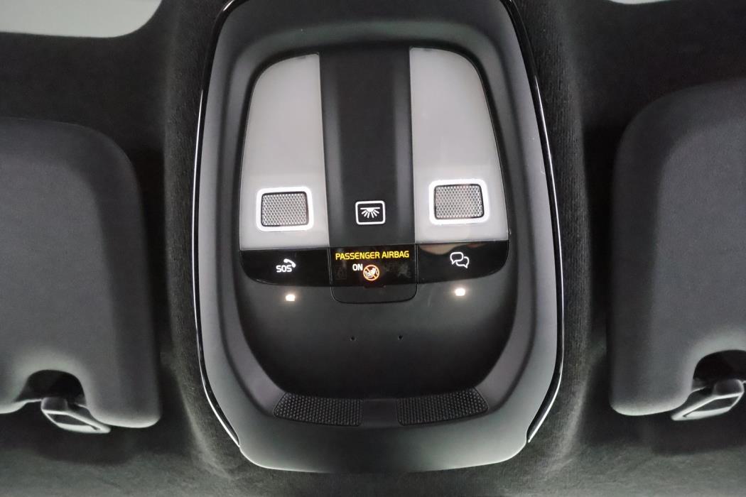 VOLVO C40 2023