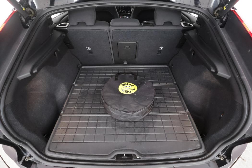 VOLVO C40 2023