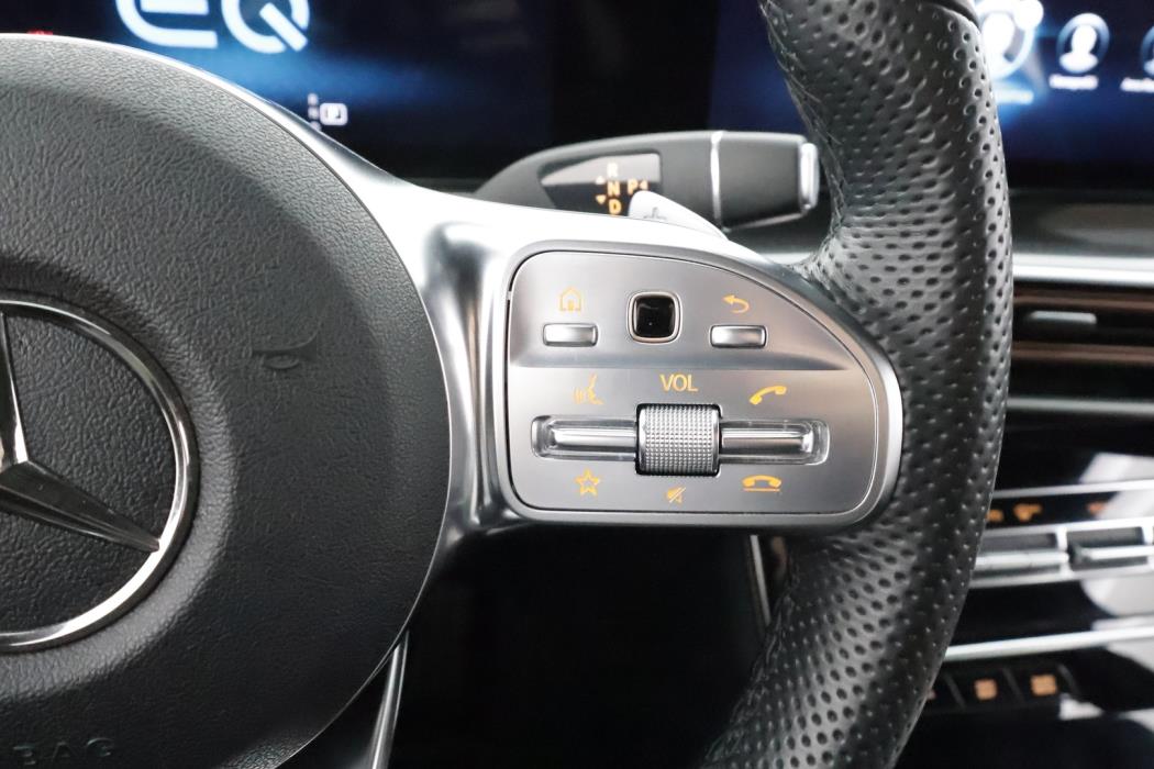 MERCEDES-BENZ EQC 2022